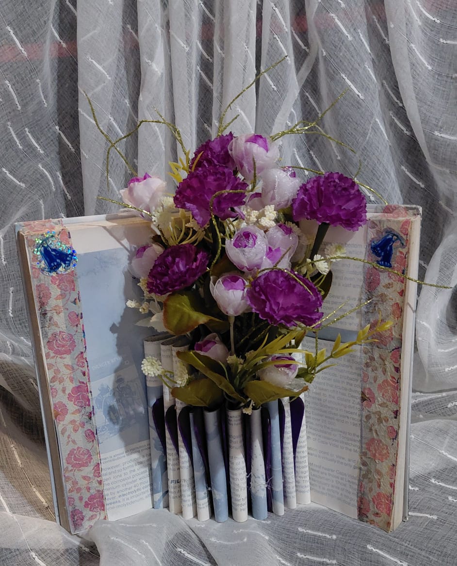 Purple Book Bouquet - Image 5